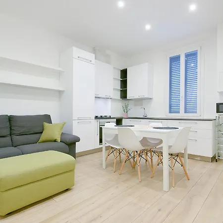 Queen Nicolle * 博洛尼亚