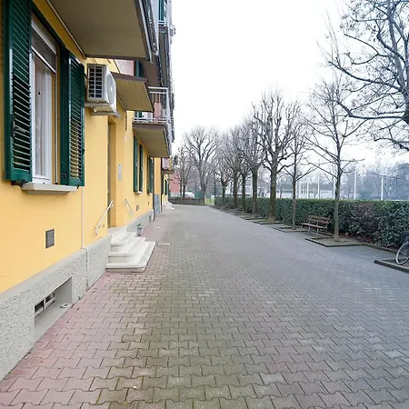 アパート Queen Nicolle