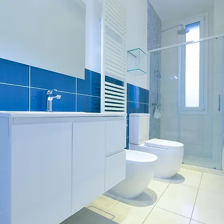 Queen Nicolle * Болонья